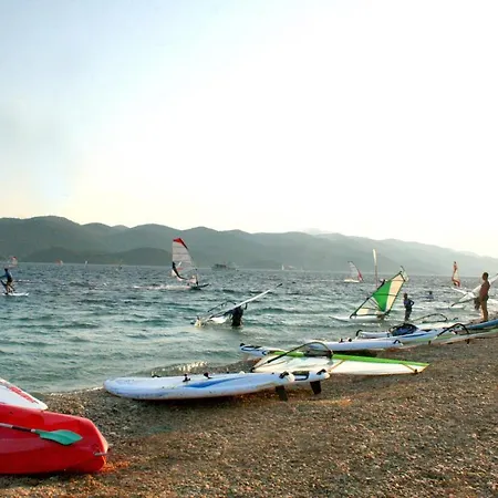 منتزه العطل Mobile Homes - Camp Perna 4*