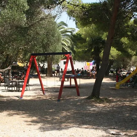 منتزه العطل Mobile Homes - Camp Perna 4*